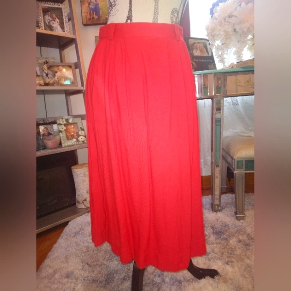 Forever 21 Bright Red Pencil Skirt Soft w/belt loops Size Medium - Picture 1 of 2